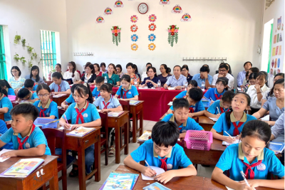 TRƯỜNG TIỂU HỌC XUÂN TIẾN SINH HOẠT CHUYÊN MÔN THEO NGHIÊN CỨU BÀI HỌC CẤP HUYỆN MÔN LỊCH SỬ & ĐỊA LÍ LỚP 5